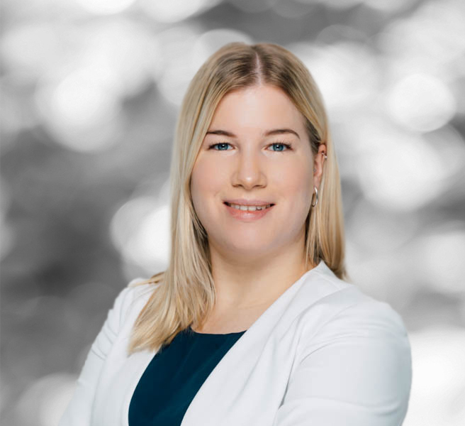 Frau Jasmin Schwarz